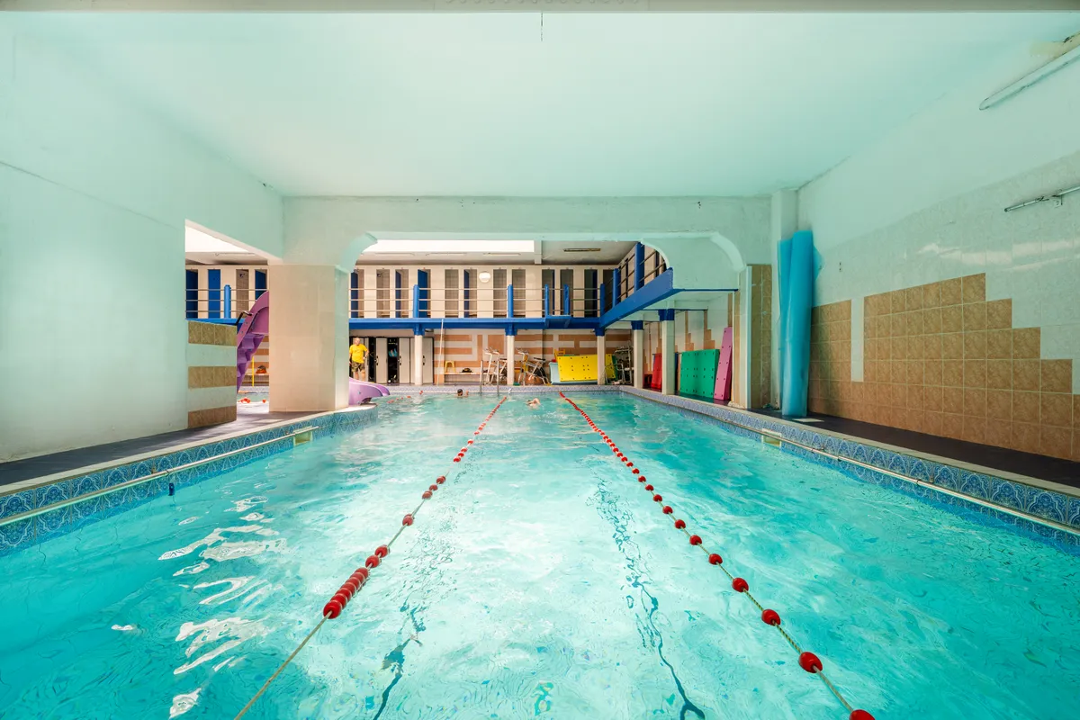 piscine pour apprendre à nager à Paris