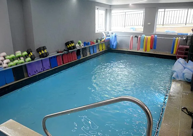 bassin de natation les petits canards kineau 72